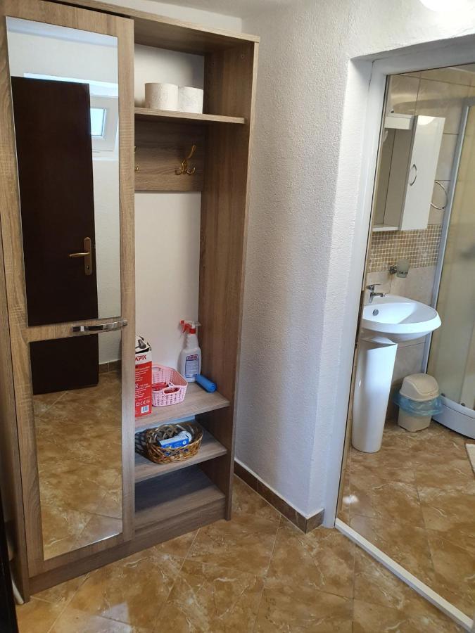 Apartment Marta Котор Екстер'єр фото
